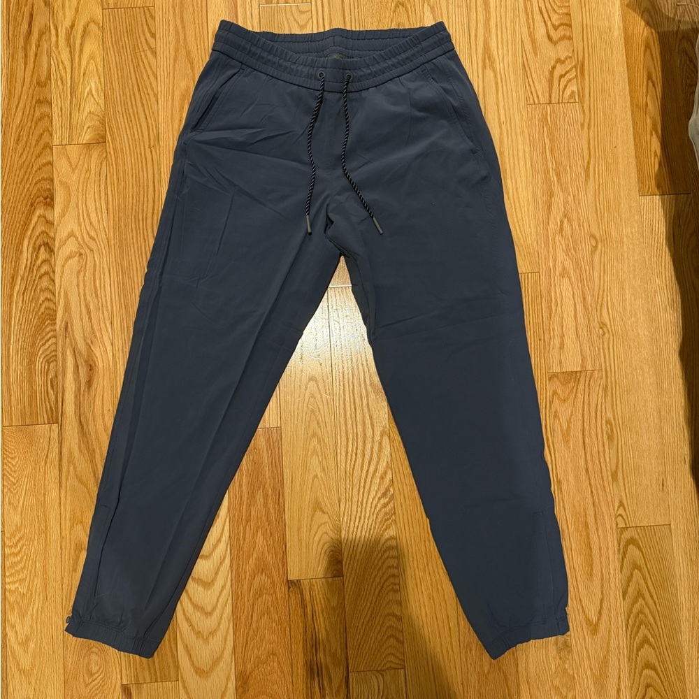 Bonobos Bluestone Crossover Joggers with Tapered Legs and Elastic Waistband